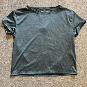 Under Armour Gray T-Shirt Relaxed Fit